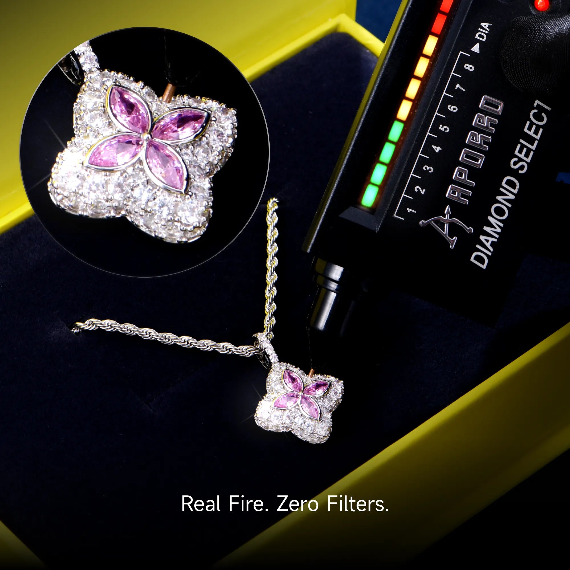 Pendentif Trèfle Lumineux Moissanite - Diamant Rose