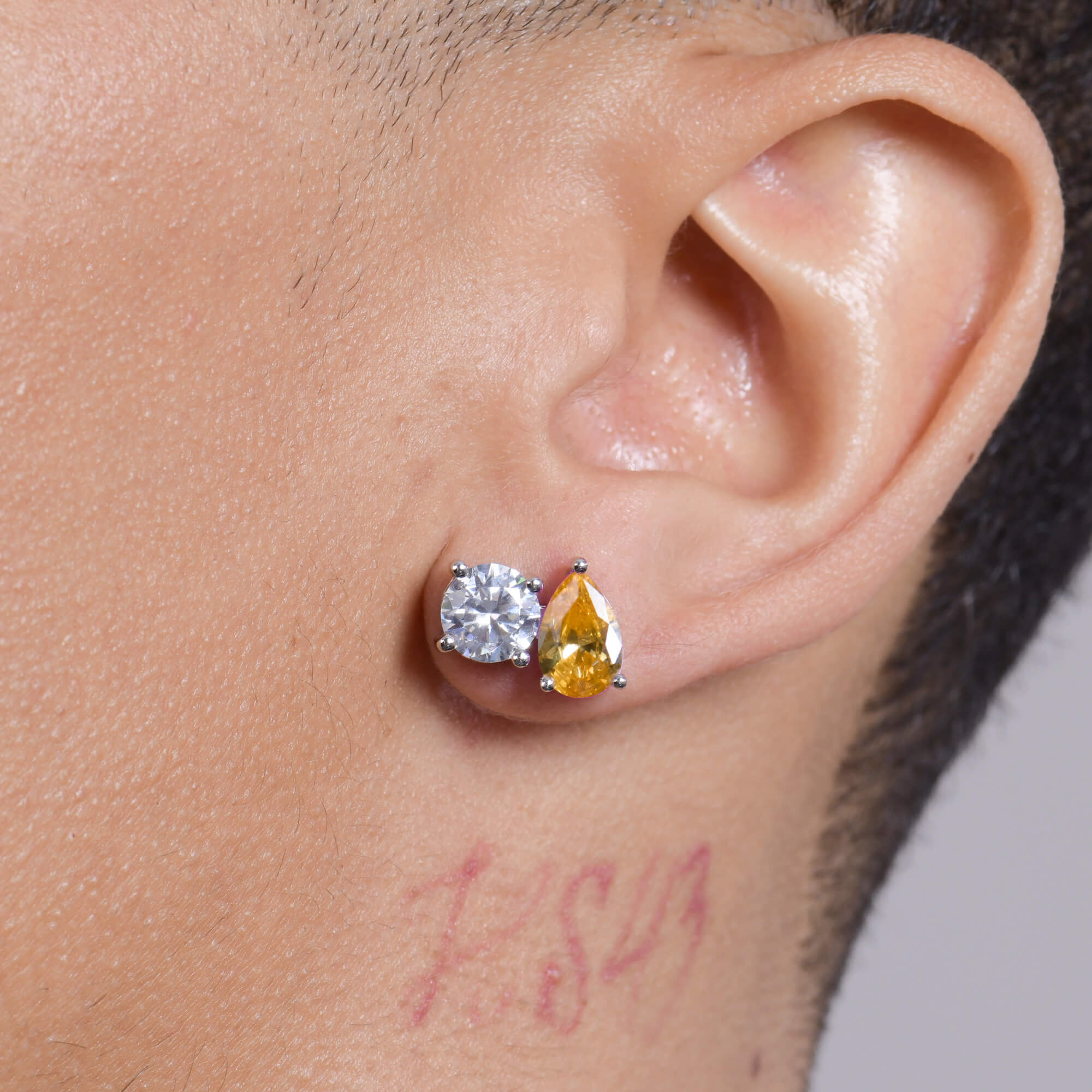 Moissanite Toi et Moi Stud Earrings – Round & Pear