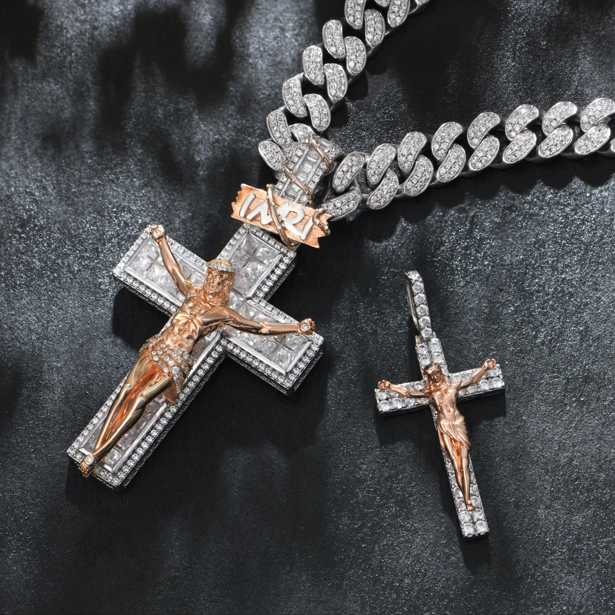 Crucifixion du pendentif de Jésus - grand