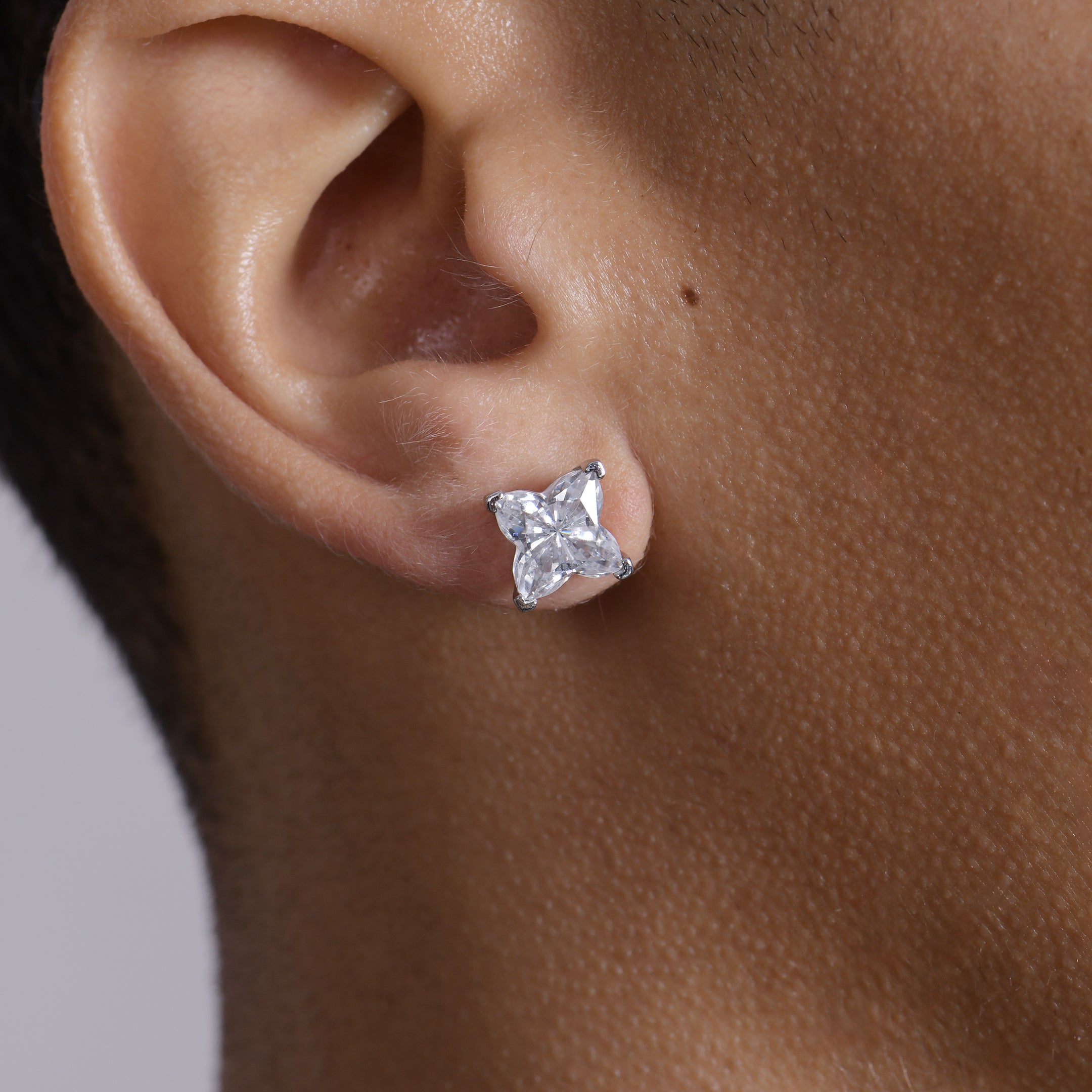 Moissanite S925 Solid Clover Cut Stud Earrings - White