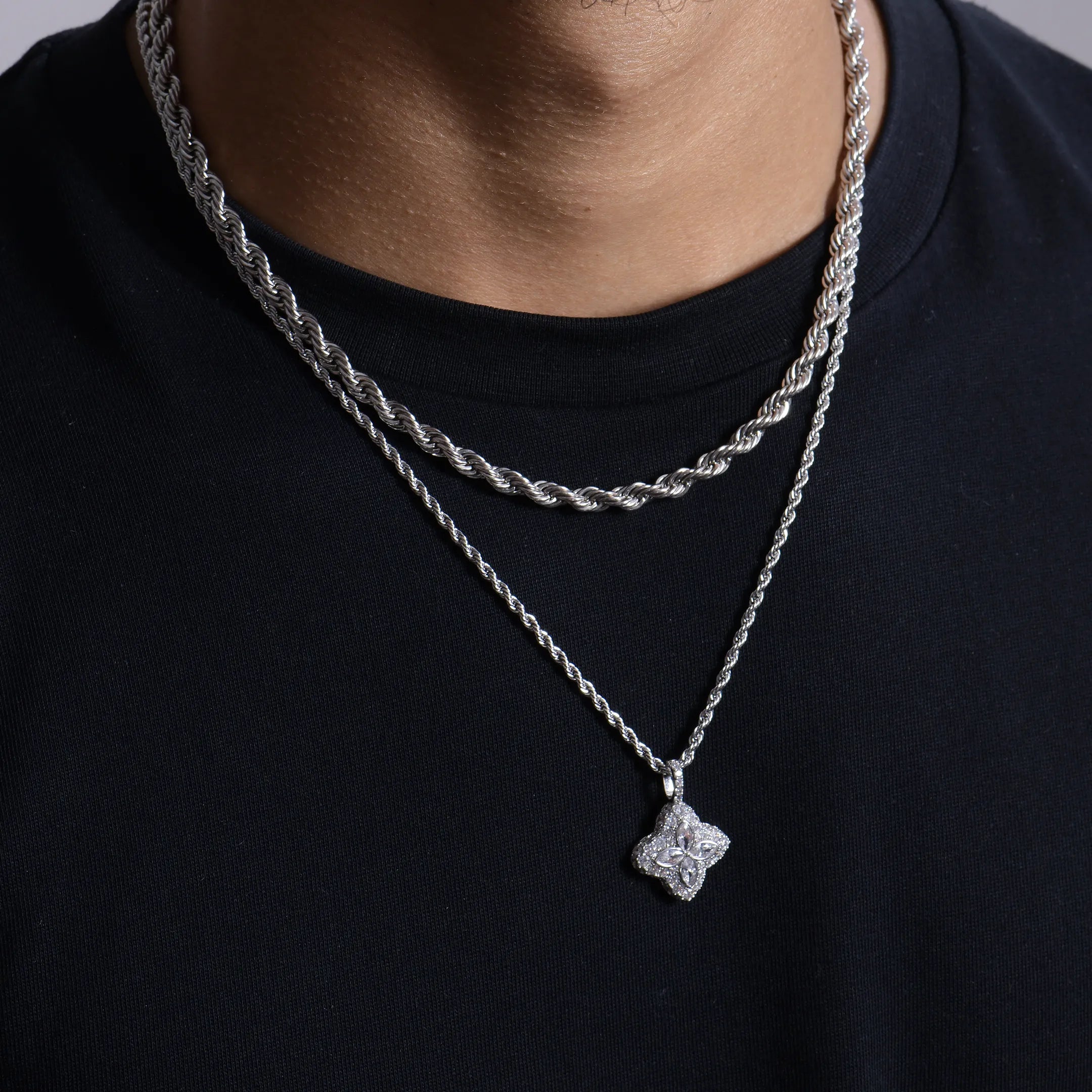 Iced Luminous Clover Pendant - White Diamond