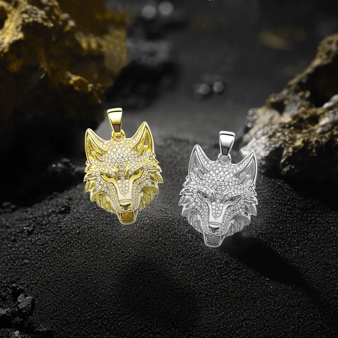 Fierce Wolf Pendant - Style 7