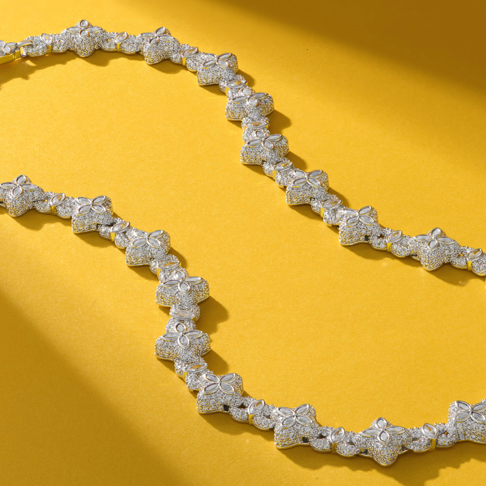 Chaîne de trèfle lumineuse glacée & Ensemble de bracelet - Diamond blanc