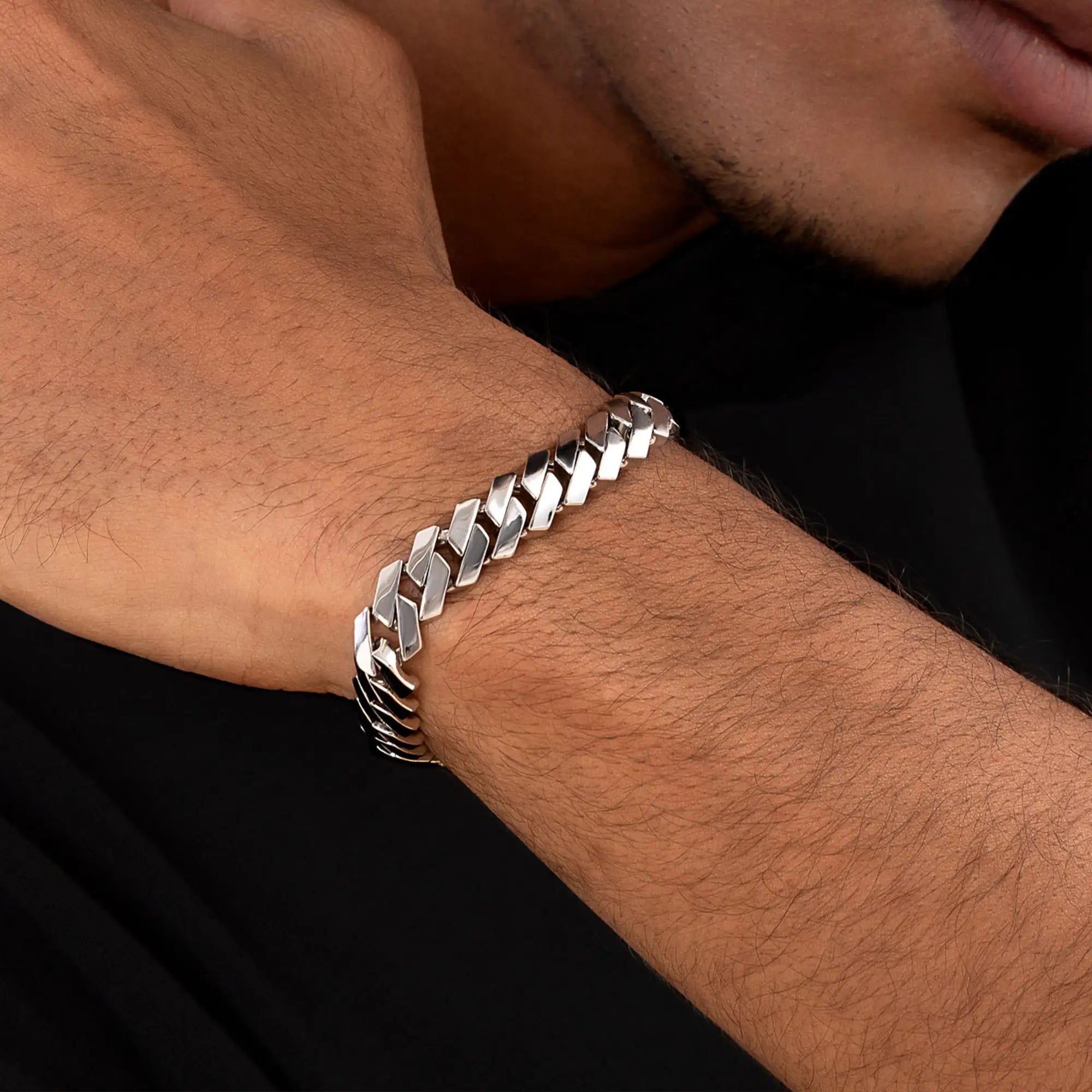 #Color_White Gold