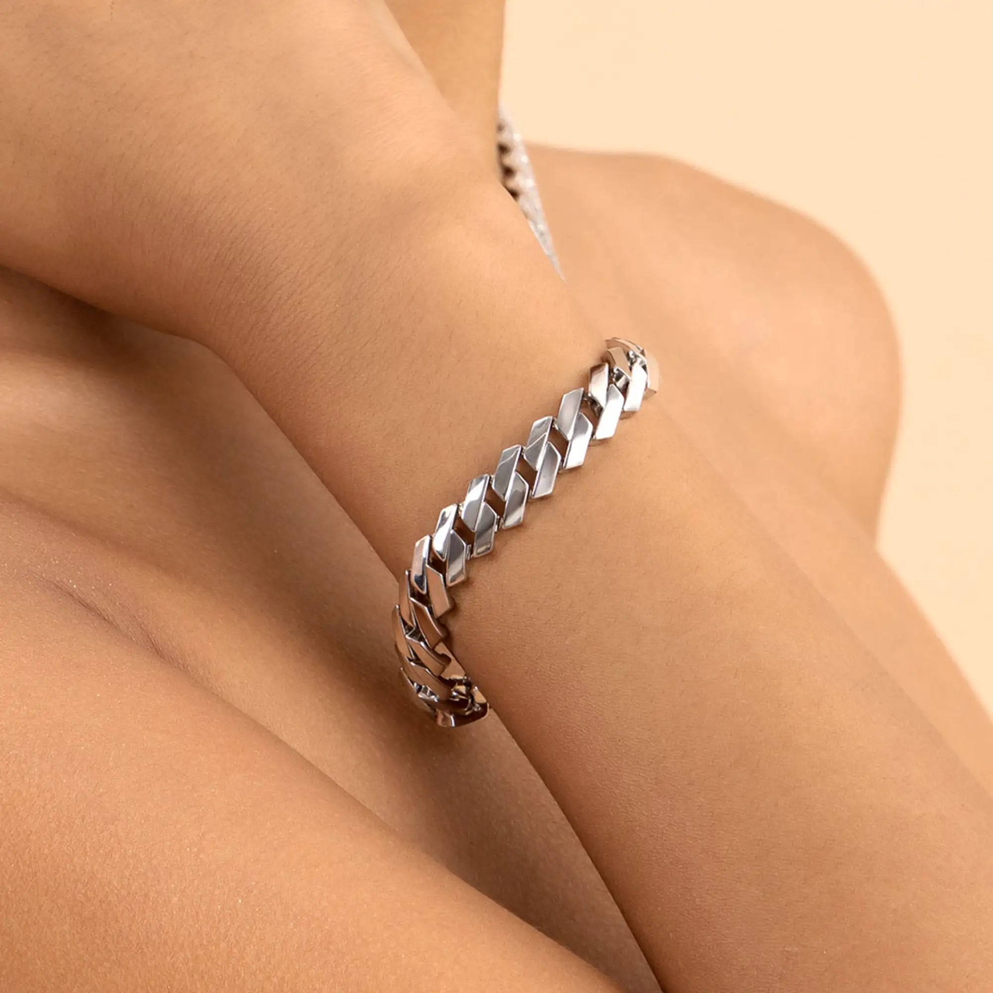 Pulsera de enlace cubano de doras de oro liso moissanite - 10 mm