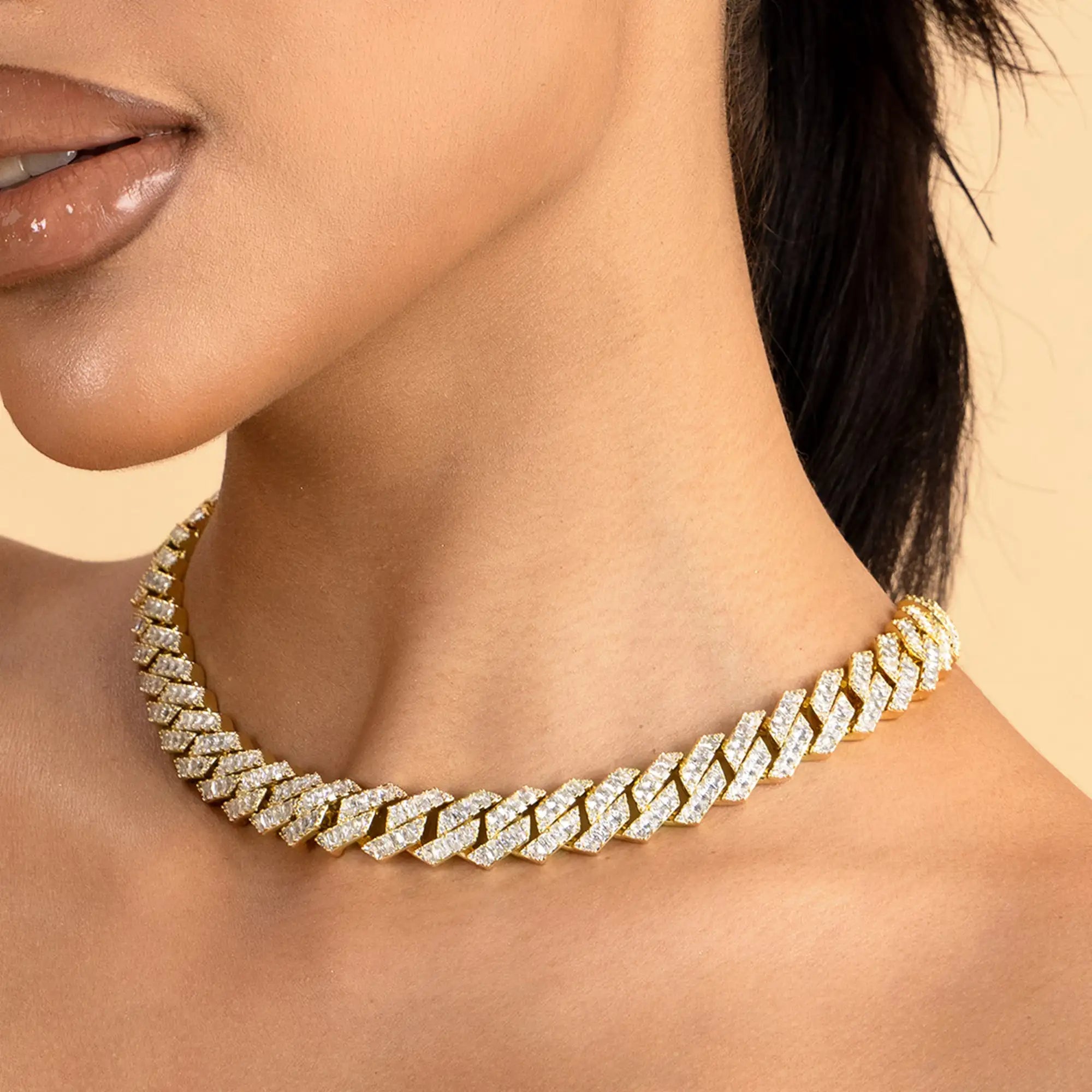 #Color_Yellow Gold