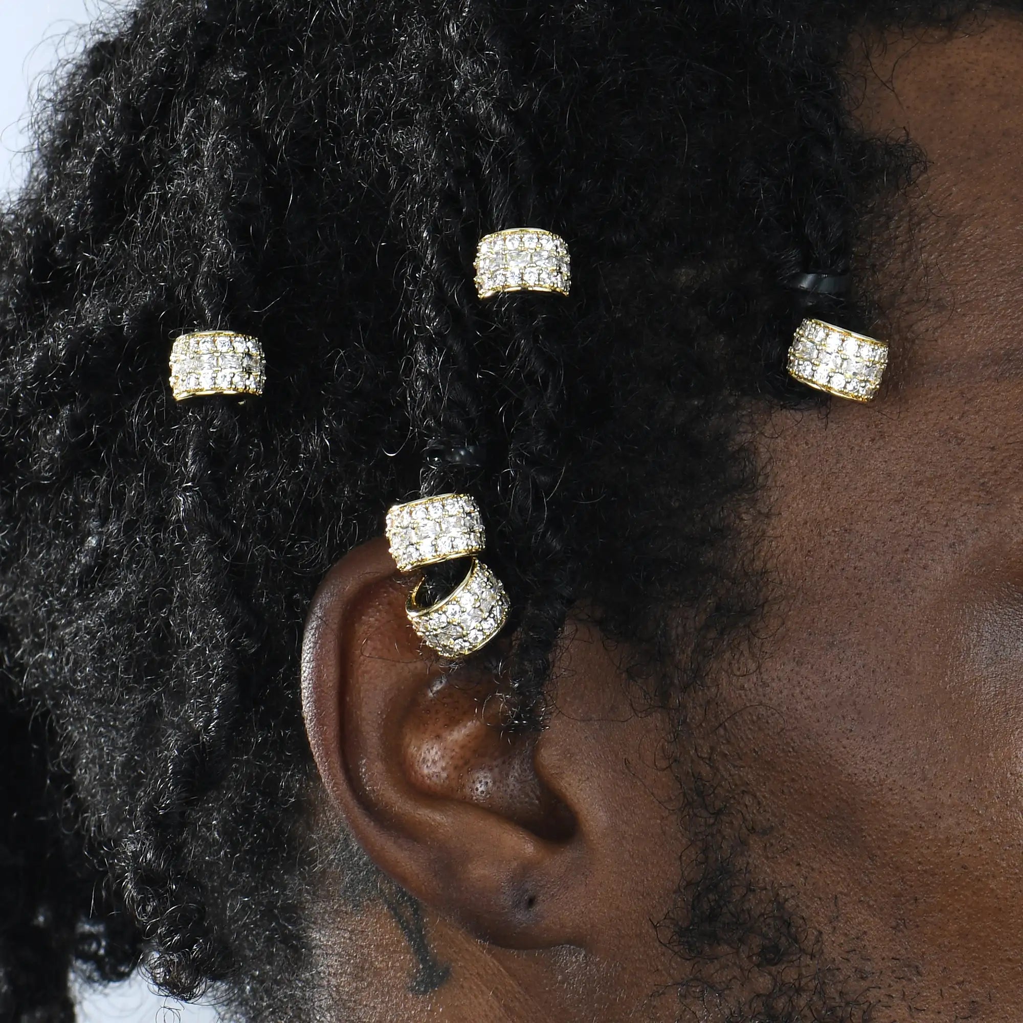#Style_Emerald and Round Cut#Color_Yellow Gold