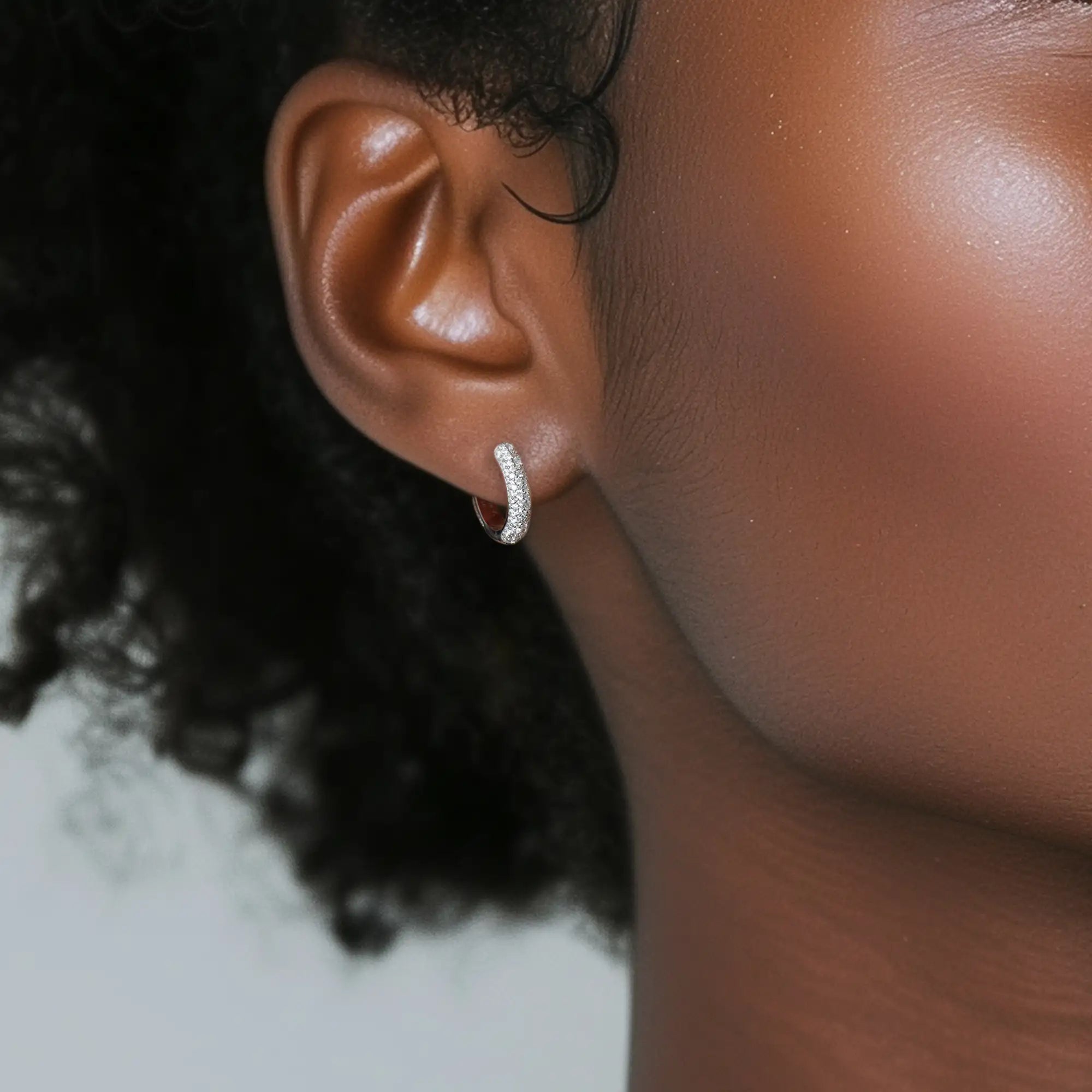 S925 Round Paved Hoop Earring - Medium