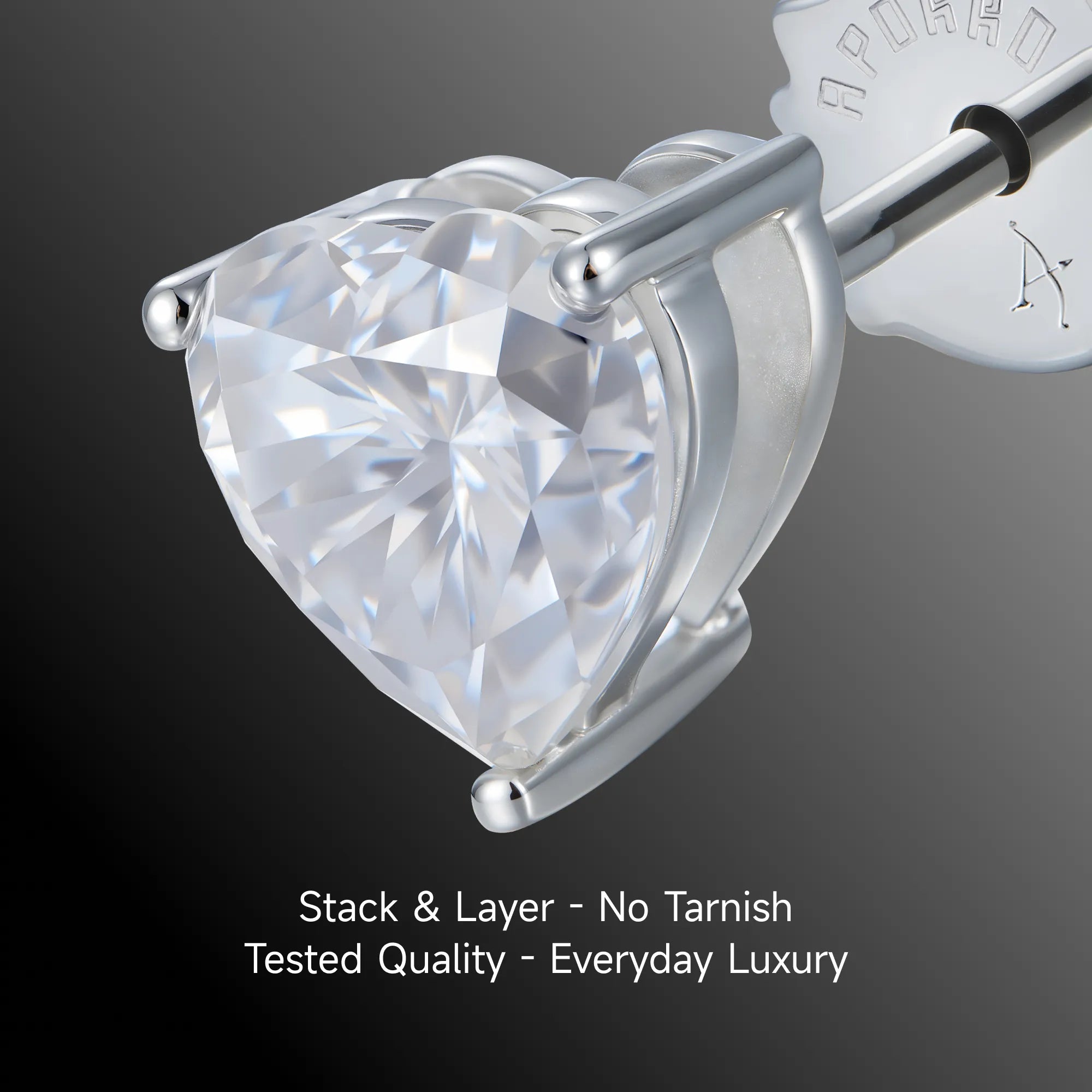 Frauen Moissanite Herzohrringe