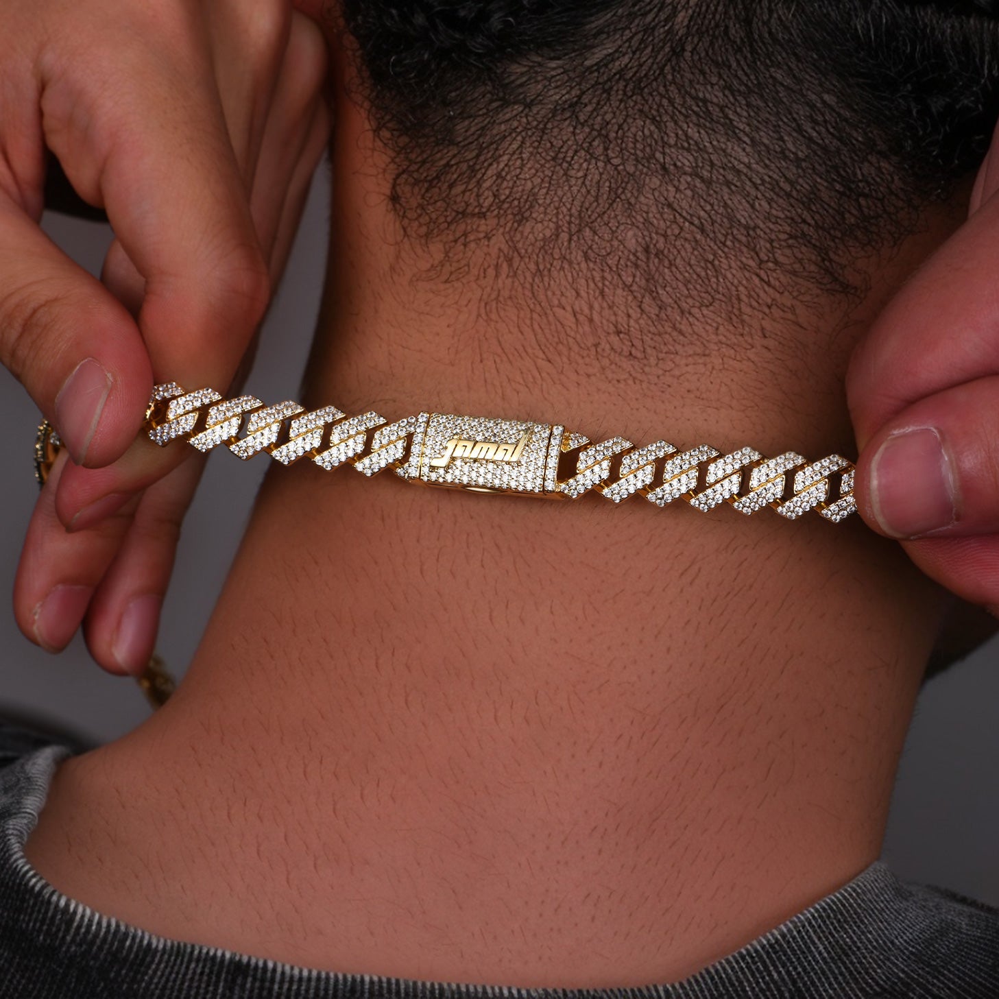 Round Cut Prong Cuban Link Chain - 10mm