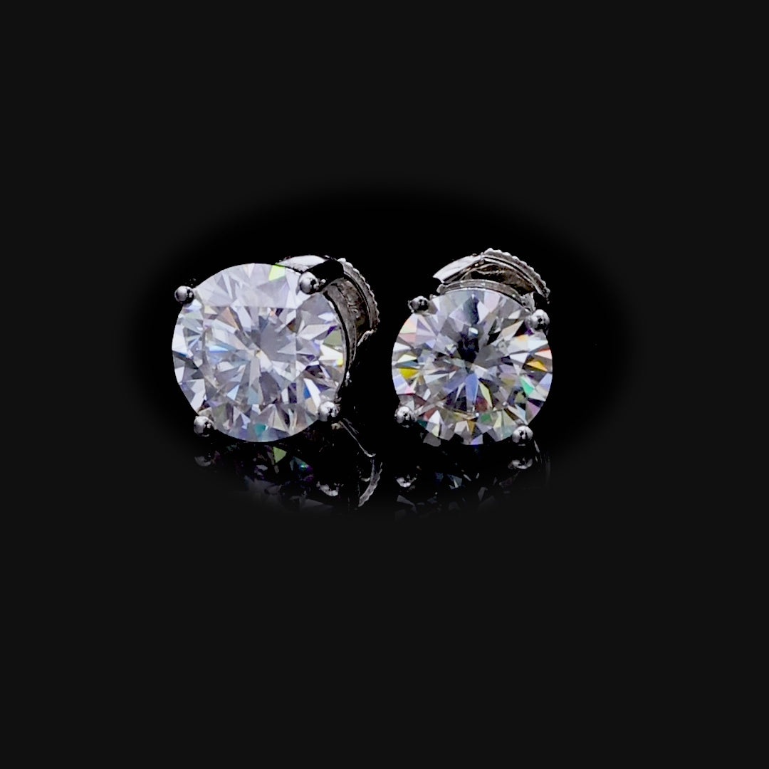 Moissanite Toi et Moi & Round Cut Stud Earring Set