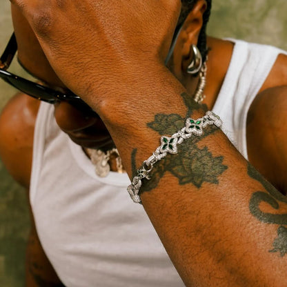 Bracciale a trifoglio luminoso ghiacciato