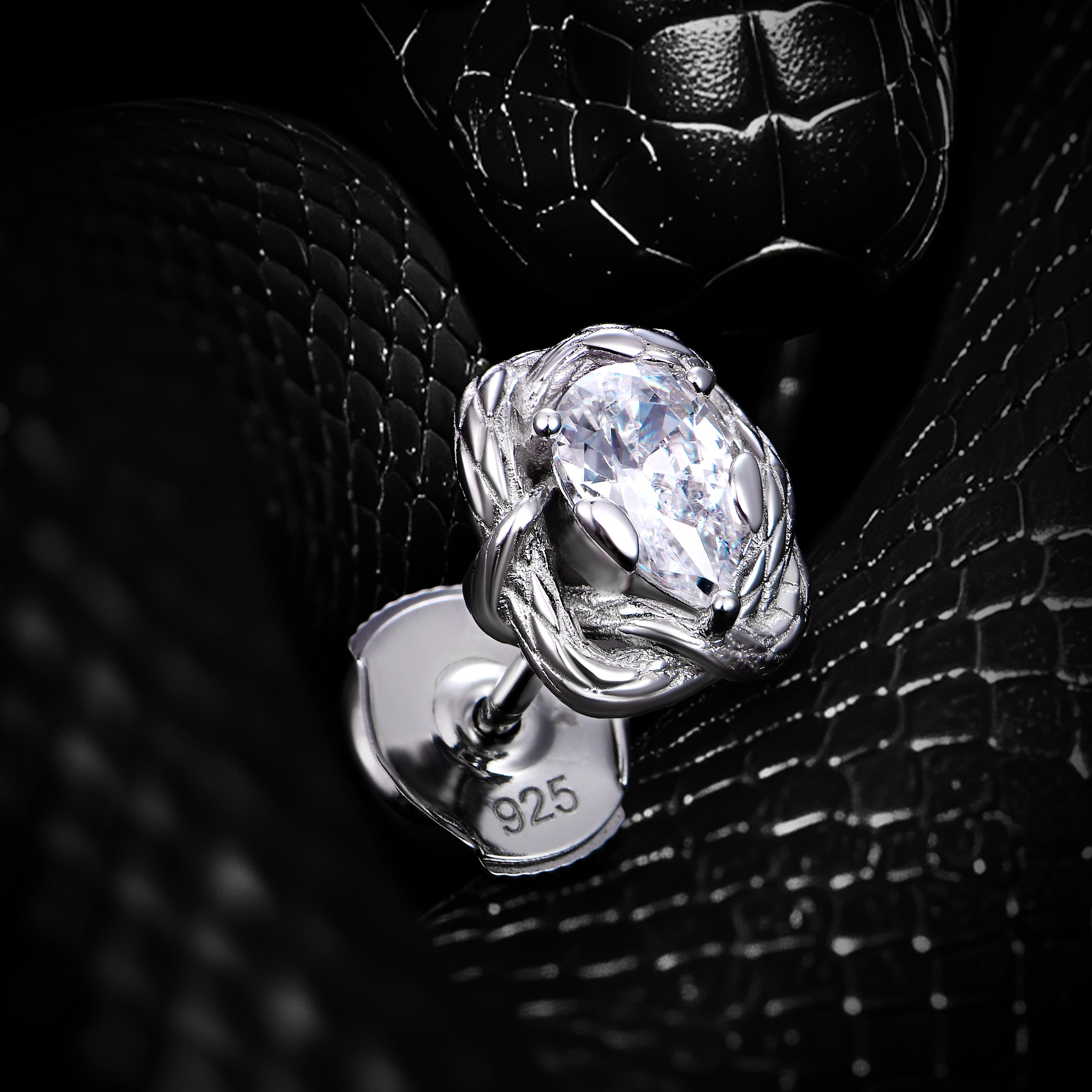 Pendientes de espeladones en espiral de moissanite