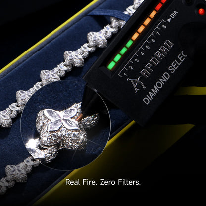 Collar de trébol luminoso moissanite y cadena de billetera - diamante blanco