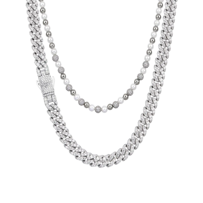 Ensemble de chaînes en métal raffiné