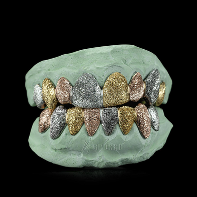 Grillz antipolvere diamantato tricolore personalizzato