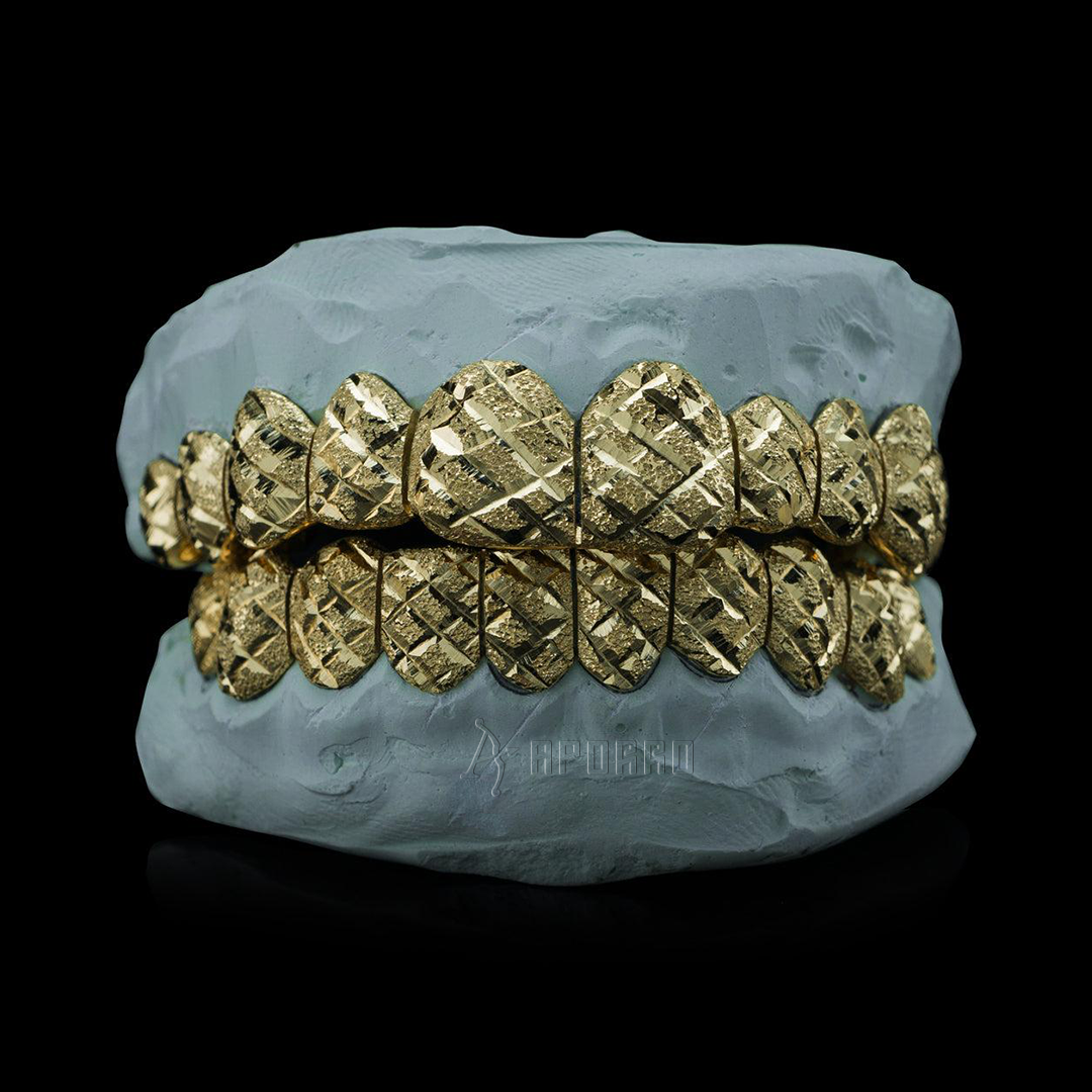 Cut di diamanti personalizzato con grillz di polvere di diamanti