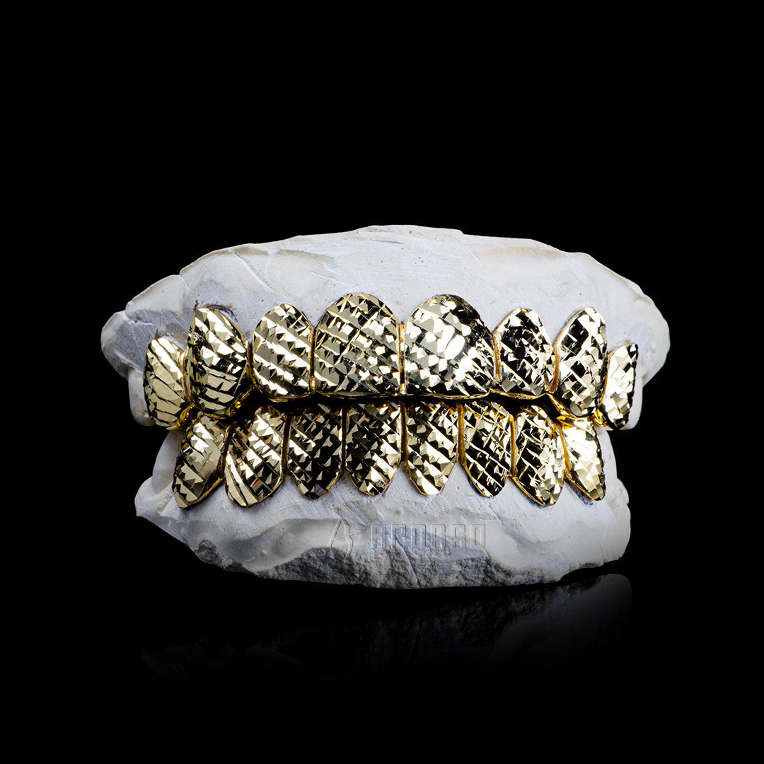 Grillz tagliata a diamante personalizzato