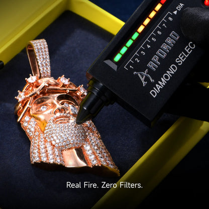 Ciondolo Gesù stellare in oro rosa con moissanite - piccolo