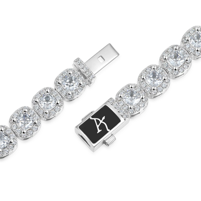 Brazalete de tenis agrupado con talla cojín - 7 mm