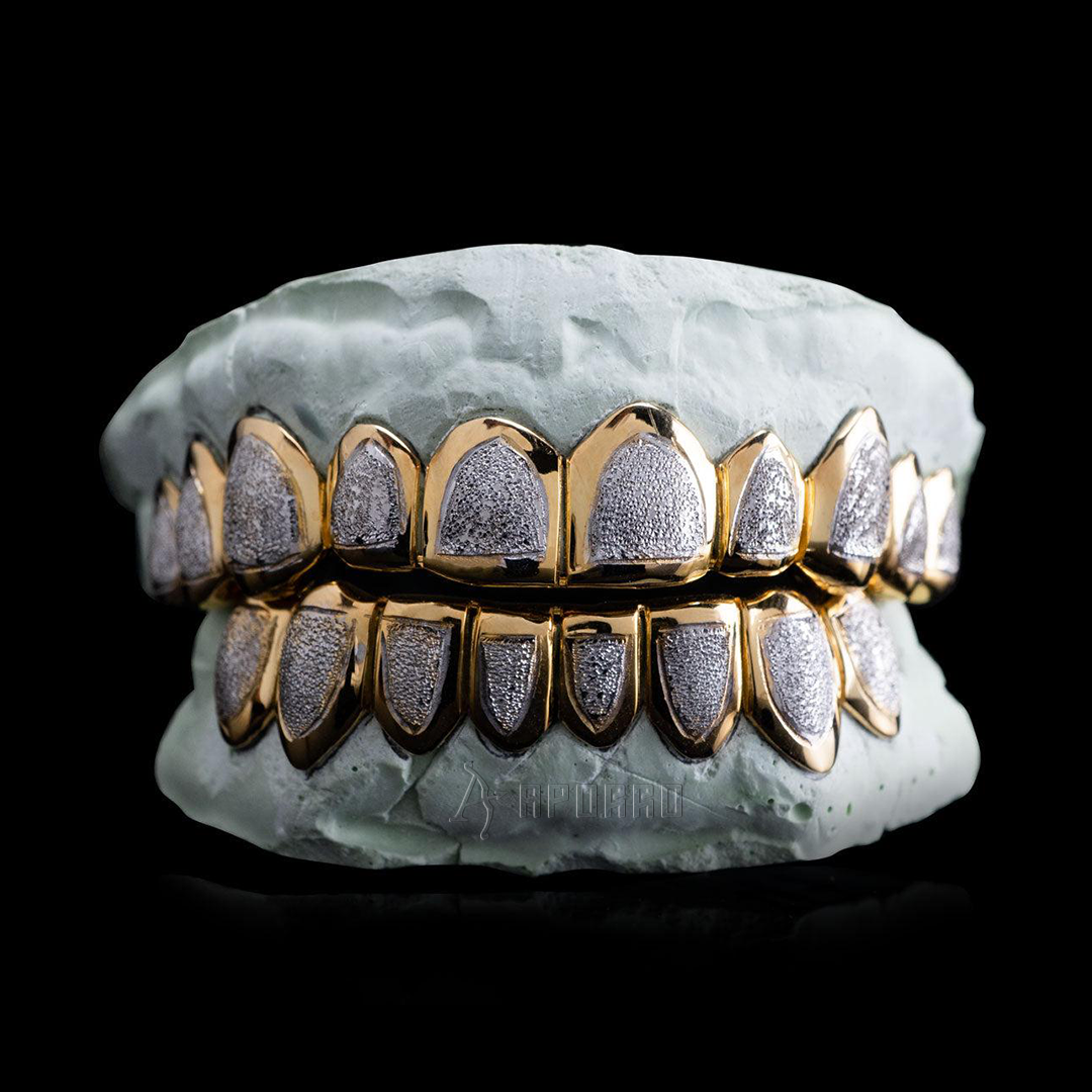 Grillz de poussière en diamant à deux tons personnalisés