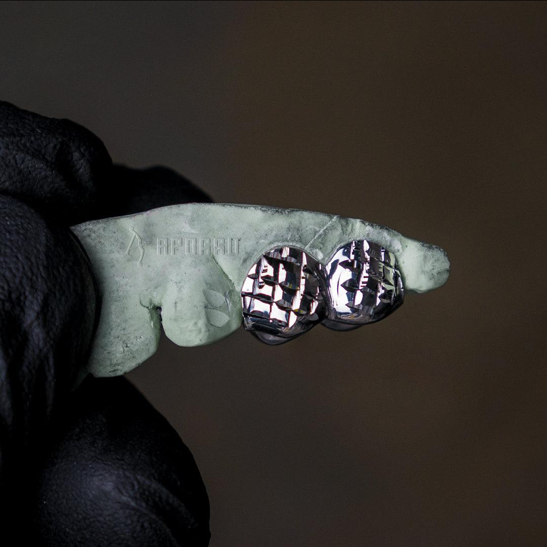Grillz tagliata a diamante personalizzato