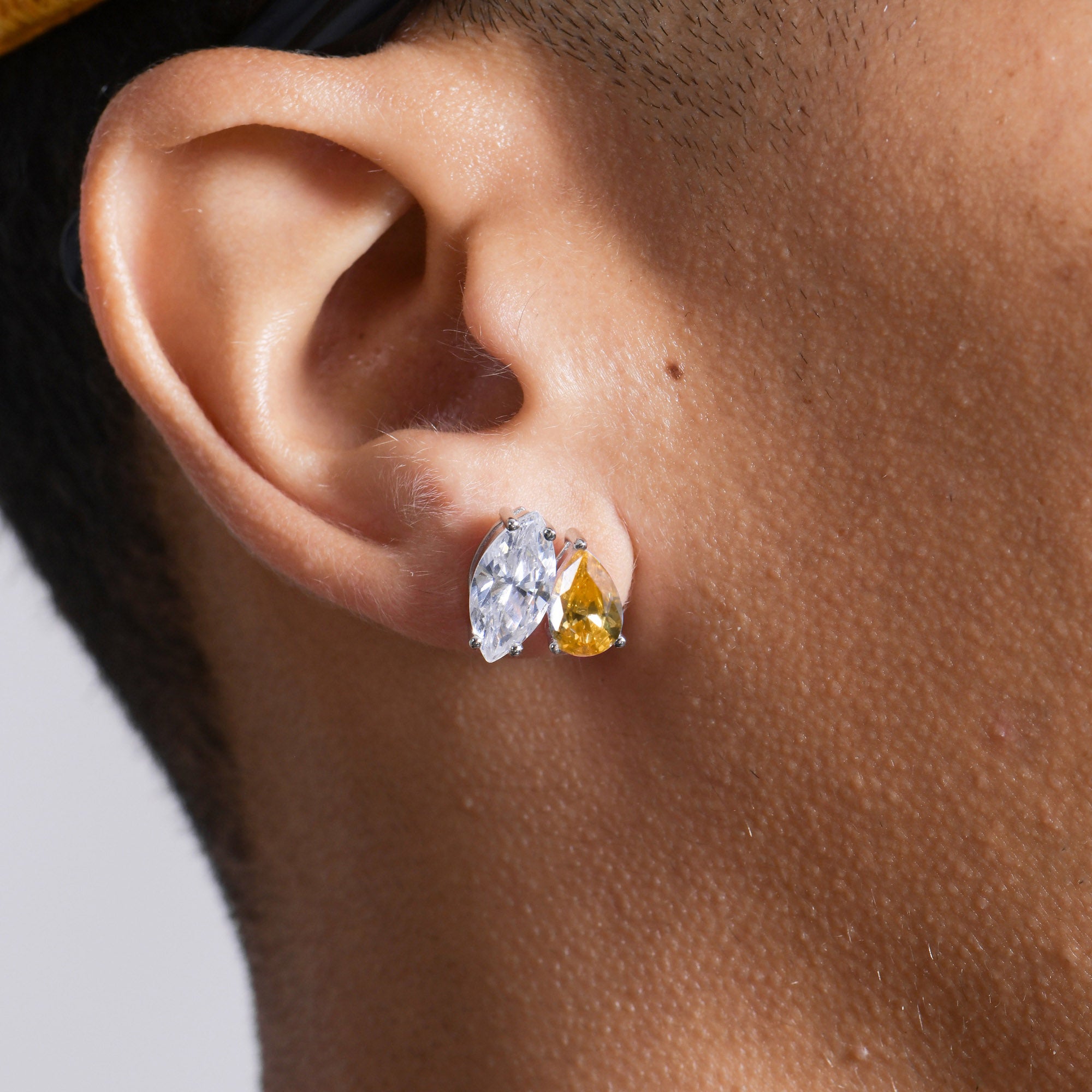 #Diamond_White + Yellow Diamond ( 18k White Gold )