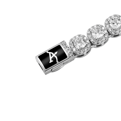 Brazalete de tenis agrupado de moissanita con talla cojín - 7 mm