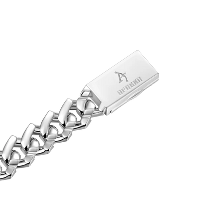 Individuelles Armband mit Smaragdschliff