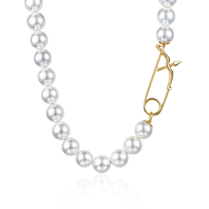 Collier de perles épaisses avec épingle d'Aporro