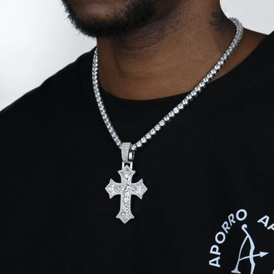 Pendentif Croix de Dévotion Sacrée Moissanite - Moyen
