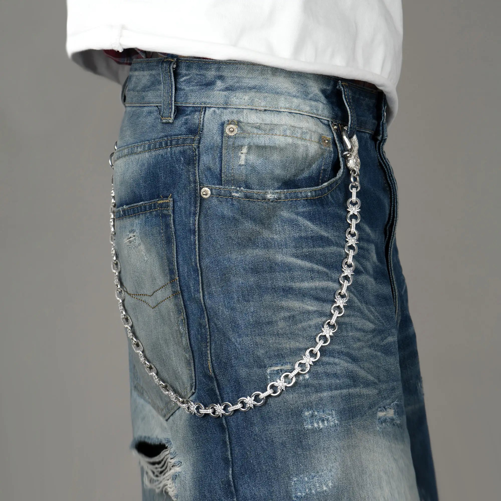 Moisanite Infinity Bloom Chain & Wallet Chain