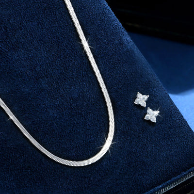 Solid Trèfle Coupé Clou Boucles d'oreilles & Ensemble chaîne à chevrons