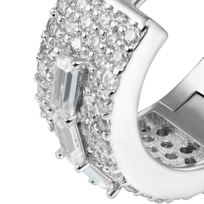 Boucle d'oreille créole unique à trois baguettes