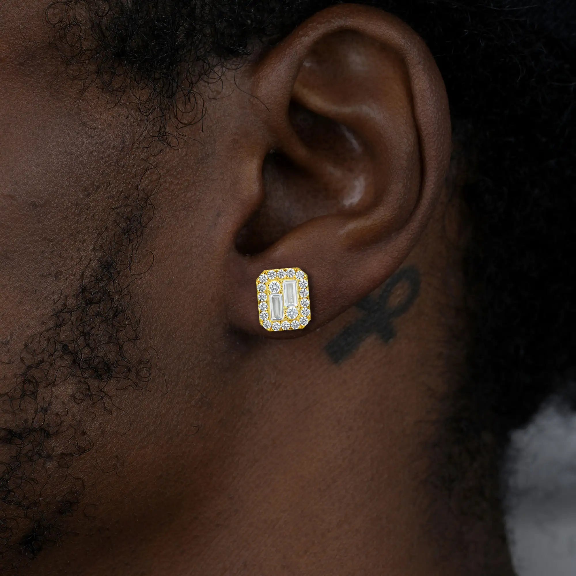 Emerald Cut Mix Halo -Bolzenohrringe - Paar