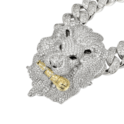 Pendentif Lion Rugissant Glacé