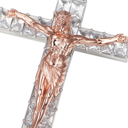 Women's Crucifixion of Jesus Pendant - Medium