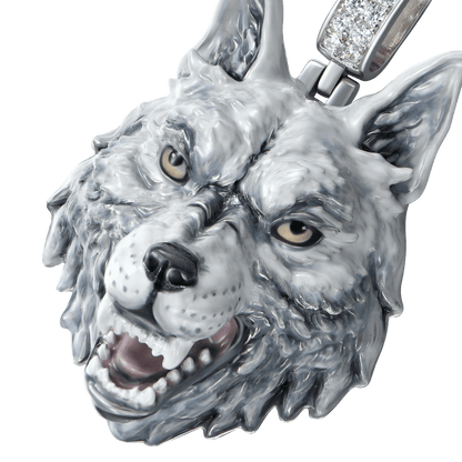 Pendentif miniature en émail de loup intrépide