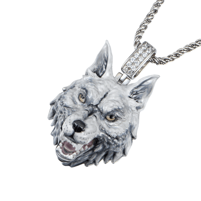 Pendentif miniature en émail loup intrépide