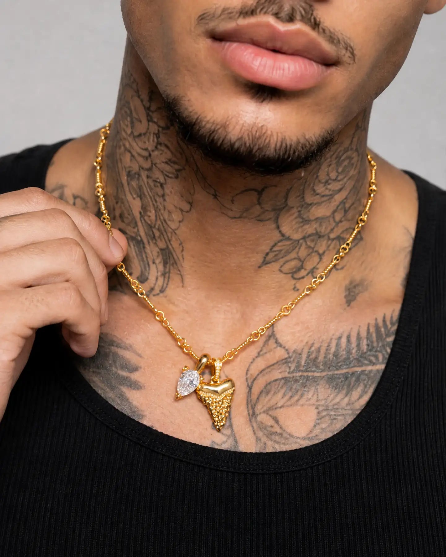 22K Teardrop Cut & Shark Tooth Pendant Set