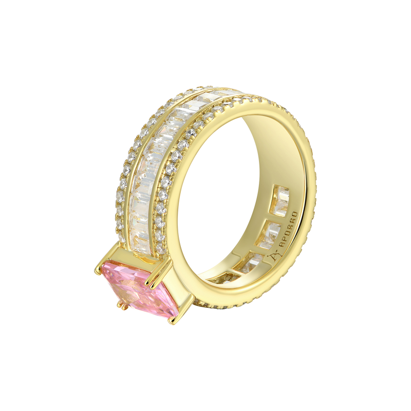 Bague à anneau rose taille émeraude personnalisée