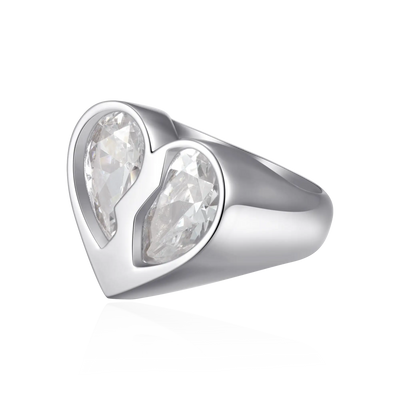 Bague entrelacée de cœurs radieux Moissanite