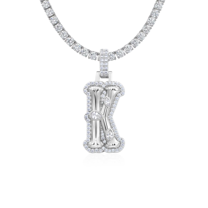 Ciondolo con carattere osseo personalizzato