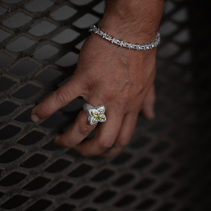 Iced Luminous Clover Ring - Yellow Diamond