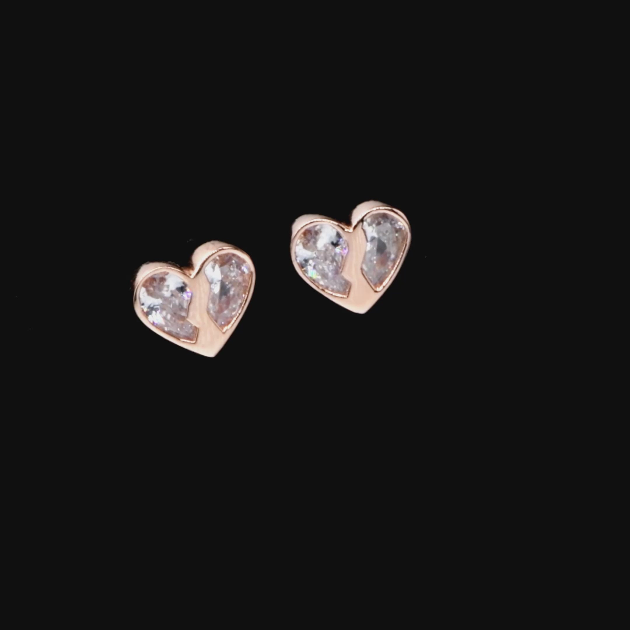 Boucles d'oreilles de goujon enlacées Radiant Hearts