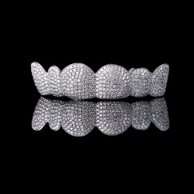Maßgeschneiderte, vollständig vereiste Grillz