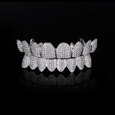 Maßgeschneiderte, vollständig vereiste Grillz