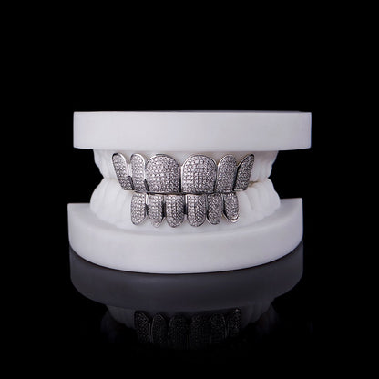 Grillz entièrement glacé personnalisé