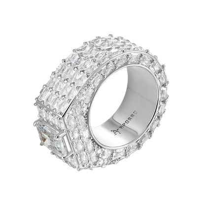 Custom Smaragd Cut Eternity Bandring