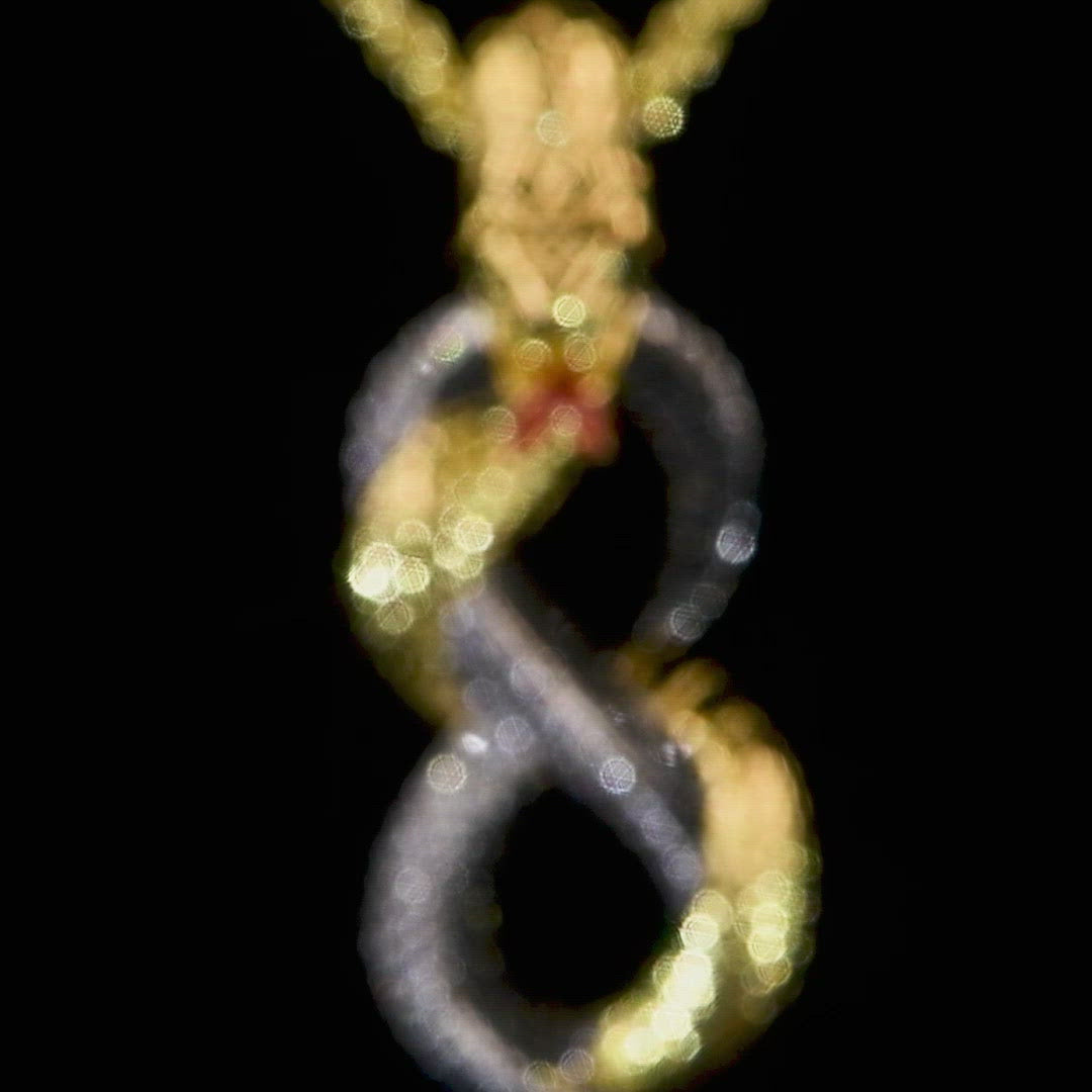 Pendentif de serpent à trois tons infinies